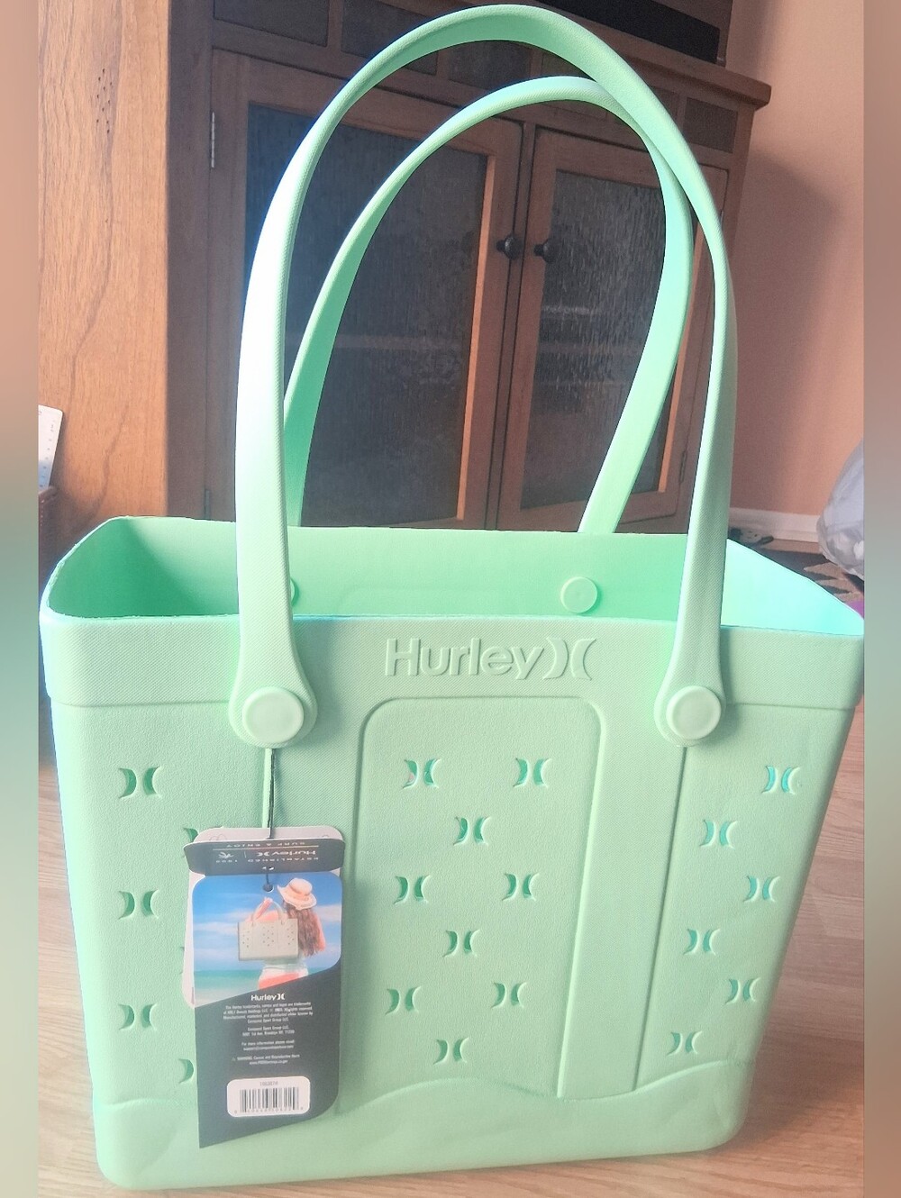 NWT Hurley Beach Tote. Pastel Green, Super Nice